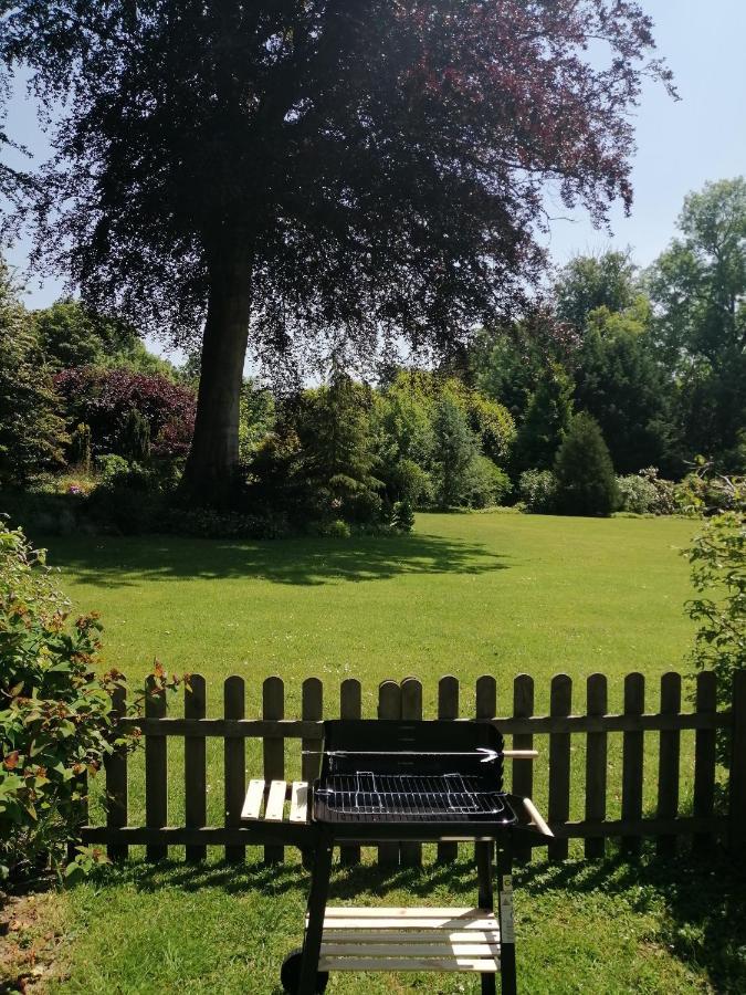 Chambre Le Notre Le Domaine Des Jardins De Bracquetuit Exterior photo